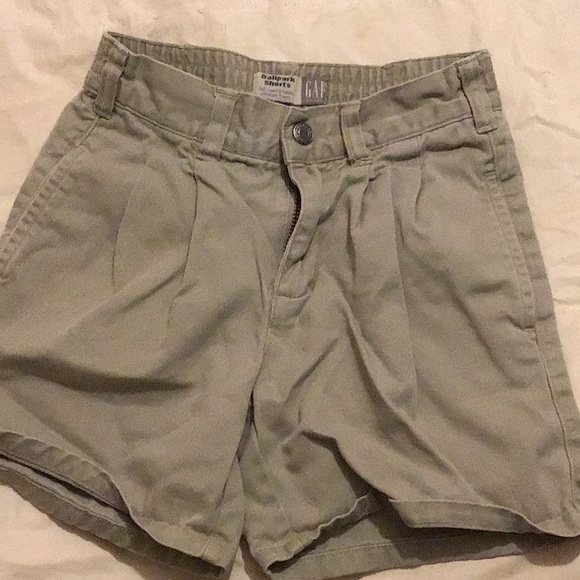 Bundle of 5 pairs toddler boys shorts - Picture 5 of 6